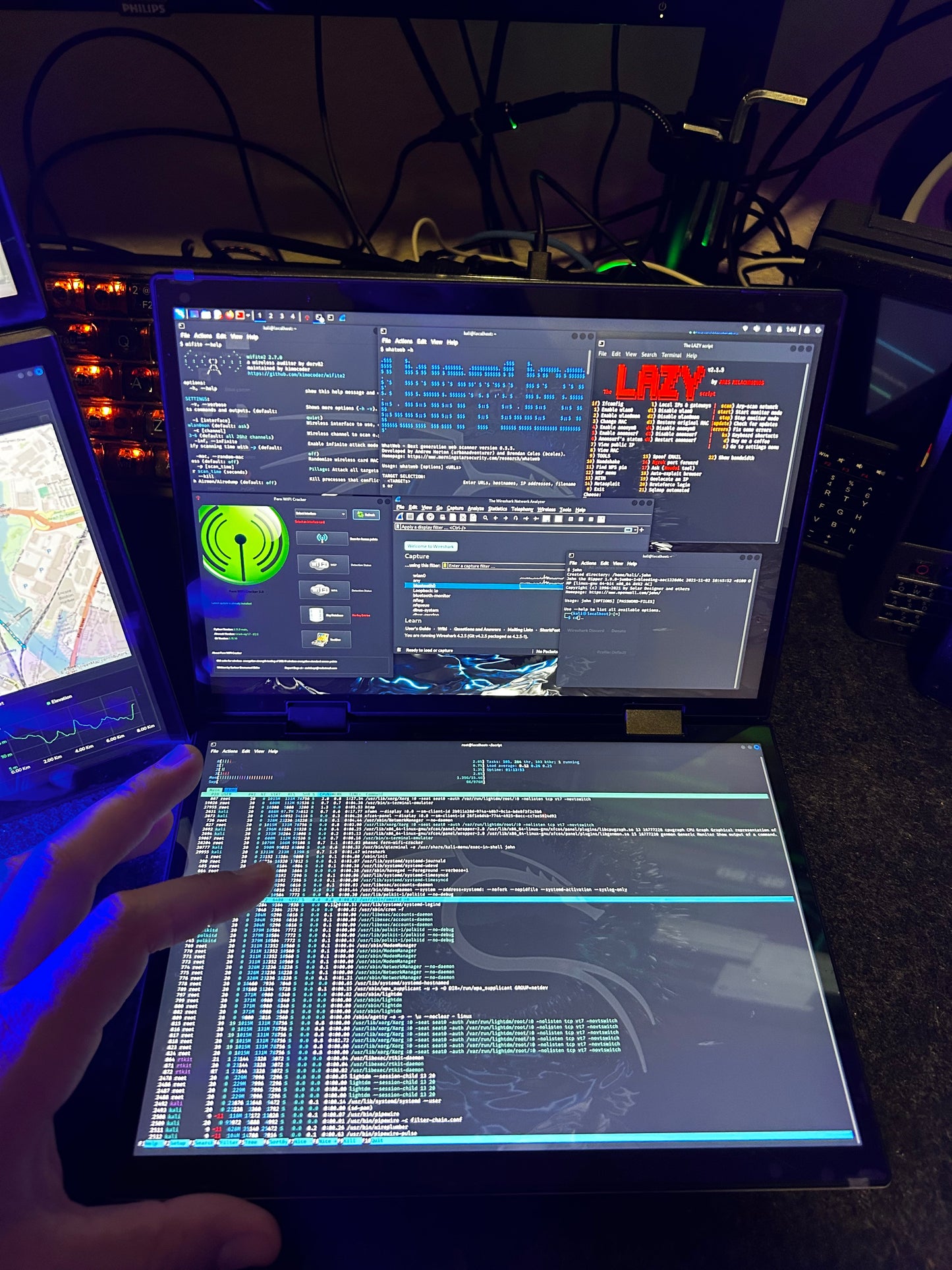Cyber DuoFlux Laptop - Dual Display Windows + Dual Boot Kali & BlackArch